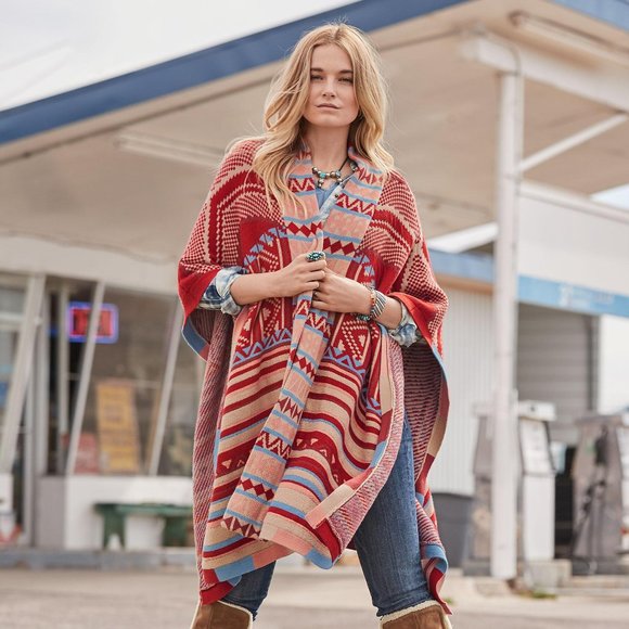 Sundance Sweaters - SUNDANCE Epic Memories Poncho NWT